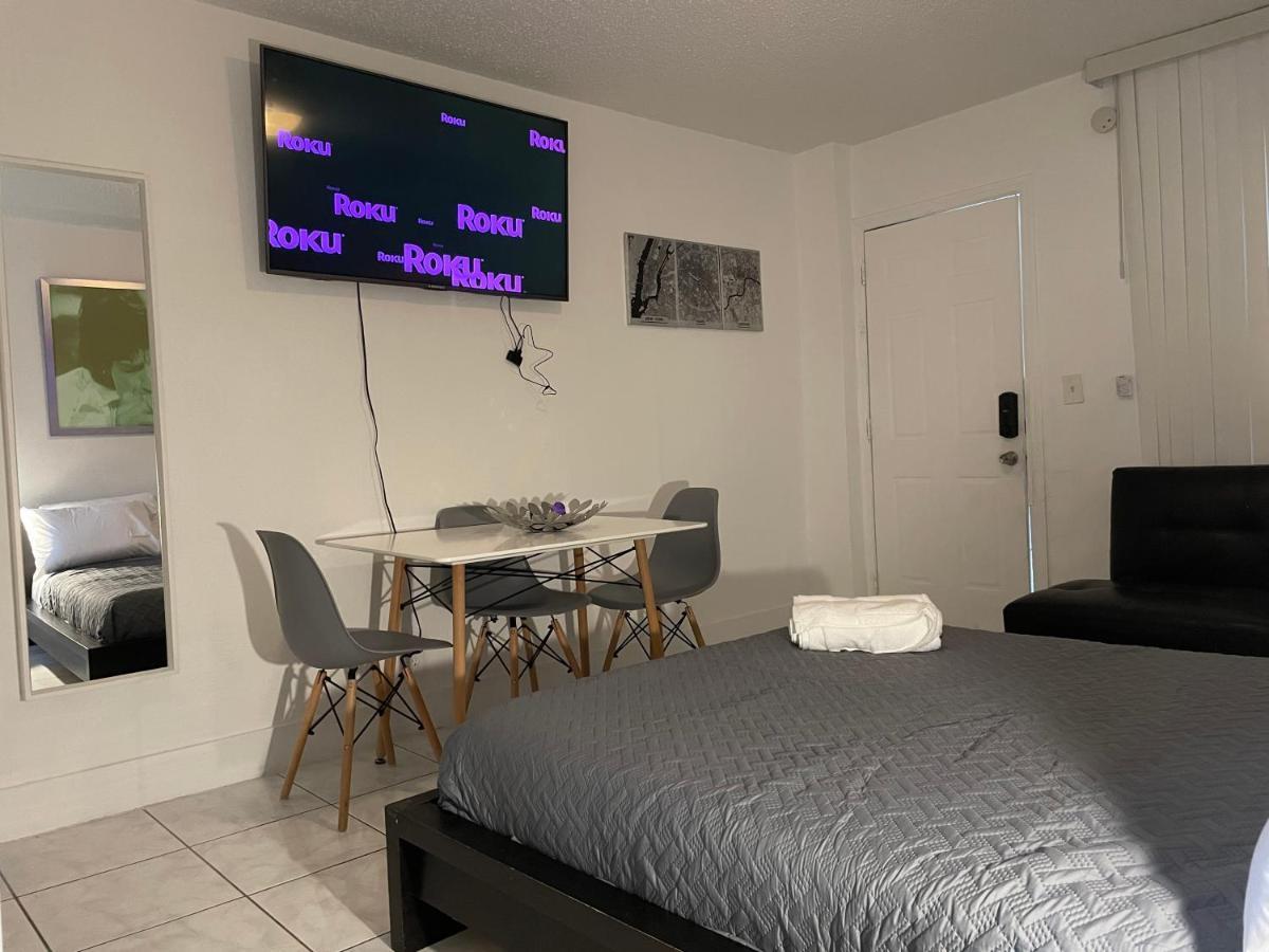 Trendy Studios In Hollywood Exteriör bild