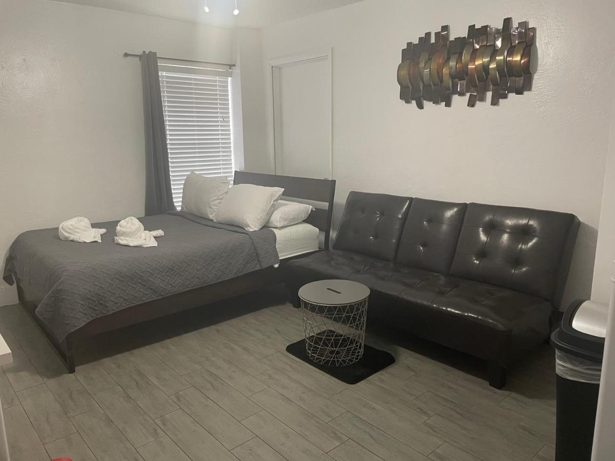 Trendy Studios In Hollywood Exteriör bild
